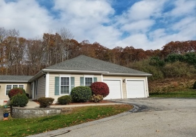 22 Summerfield Dr, Grafton, Massachusetts 01560, 2 Bedrooms Bedrooms, 6 Rooms Rooms,2 BathroomsBathrooms,Residential,For Sale,Summerfield At Grafton,Summerfield Dr,73177866