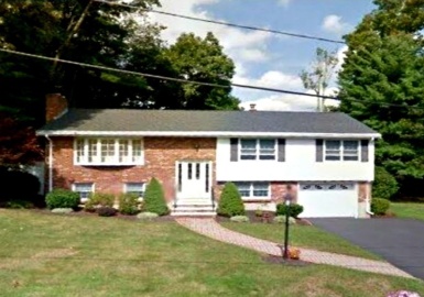 18 Mary Lou Terrace, Saugus, Massachusetts 01906, 3 Bedrooms Bedrooms, 9 Rooms Rooms,2 BathroomsBathrooms,Residential,For Sale,Mary Lou Terrace,73174757