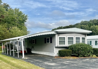 25 St James Circle, Hudson, Massachusetts 01749, 2 Bedrooms Bedrooms, 5 Rooms Rooms,1 BathroomBathrooms,Residential,For Sale,St James Circle,73165163