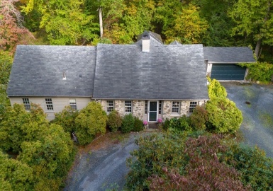 151 Prospect St, Seekonk, Massachusetts 02771, 4 Bedrooms Bedrooms, 8 Rooms Rooms,2.5 BathroomsBathrooms,Residential,For Sale,Prospect St,73171242