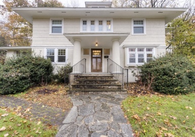 33 Beeching St., Worcester, Massachusetts 01602, 5 Bedrooms Bedrooms, 9 Rooms Rooms,2.5 BathroomsBathrooms,Residential,For Sale,Beeching St.,73179181