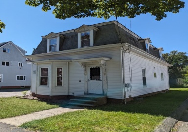 12 Charles St, Danvers, Massachusetts 01923, 3 Bedrooms Bedrooms, 6 Rooms Rooms,2 BathroomsBathrooms,Residential,For Sale,Charles St,73160062
