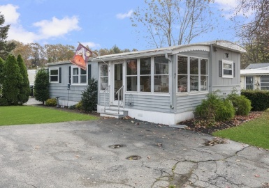 7 Garden Lane, Plainville, Massachusetts 02762, 2 Bedrooms Bedrooms, 5 Rooms Rooms,1 BathroomBathrooms,Residential,For Sale,Garden Lane,73178539