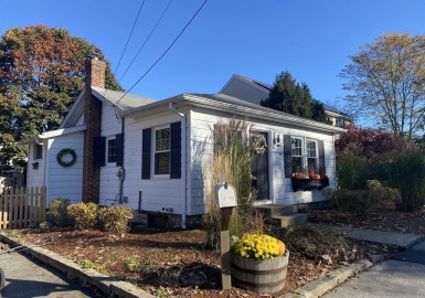 11 Jane St, Randolph, Massachusetts 02368, 2 Bedrooms Bedrooms, 5 Rooms Rooms,1 BathroomBathrooms,Residential,For Sale,Jane St,73177086