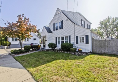 278 East St, Chicopee, Massachusetts 01020, 2 Bedrooms Bedrooms, 7 Rooms Rooms,1.5 BathroomsBathrooms,Residential,For Sale,East St,73165620