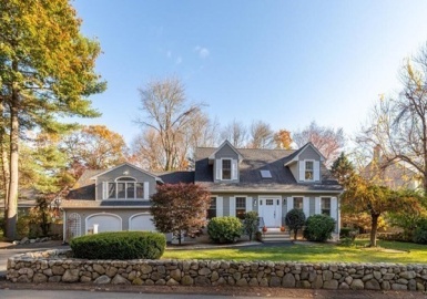 67 Grover Street, Beverly, Massachusetts 01915, 4 Bedrooms Bedrooms, 9 Rooms Rooms,2 BathroomsBathrooms,Residential,For Sale,Grover Street,73177108