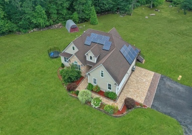 9 Mackady Ct, Westport, Massachusetts 02790, 4 Bedrooms Bedrooms, 7 Rooms Rooms,2 BathroomsBathrooms,Residential,For Sale,Mackady Ct,73150351