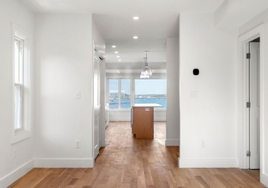 111 Leach Street, Salem, Massachusetts 01970, 2 Bedrooms Bedrooms, 6 Rooms Rooms,2 BathroomsBathrooms,Residential,For Sale,The Residences At Harbor's Edge Ii,Leach Street,73178424
