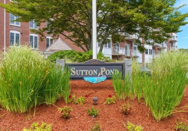 148 Main St, North Andover, Massachusetts 01845, 2 Bedrooms Bedrooms, 5 Rooms Rooms,2 BathroomsBathrooms,Residential,For Sale,Sutton Pond,Main St,73178950