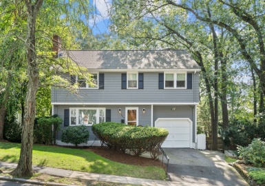 200 Jason St, Arlington, Massachusetts 02476, 4 Bedrooms Bedrooms, 9 Rooms Rooms,3 BathroomsBathrooms,Residential,For Sale,Jason St,73155411