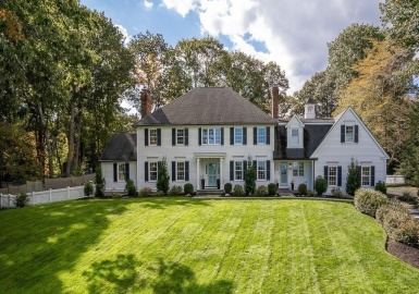 14 Farrington Lane, Hamilton, Massachusetts 01982, 4 Bedrooms Bedrooms, 12 Rooms Rooms,4.5 BathroomsBathrooms,Residential,For Sale,Farrington Lane,73173400