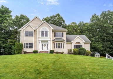 14 Cassimere Street, Andover, Massachusetts 01810, 4 Bedrooms Bedrooms, 11 Rooms Rooms,3.5 BathroomsBathrooms,Residential,For Sale,Cassimere Street,73239013