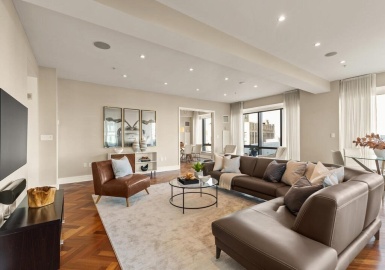 2 Avery Street, Boston, Massachusetts 02111, 3 Bedrooms Bedrooms, 6 Rooms Rooms,3.5 BathroomsBathrooms,Residential,For Sale,Residences At The Ritz Carlton,Avery Street,73087179