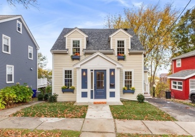 16 Jenness Rd, Brookline, Massachusetts 02446, 3 Bedrooms Bedrooms, 6 Rooms Rooms,2.5 BathroomsBathrooms,Residential,For Sale,Jenness Rd,73179023