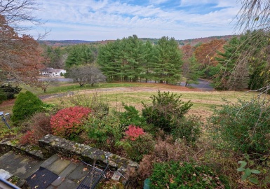 73 Sandersdale Rd, Charlton, Massachusetts 01507, 4 Bedrooms Bedrooms, 9 Rooms Rooms,2.5 BathroomsBathrooms,Residential,For Sale,Sandersdale Rd,73179686