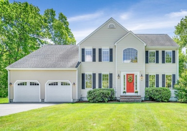 23 Keli Ln, Mansfield, Massachusetts 02048, 4 Bedrooms Bedrooms, 9 Rooms Rooms,2.5 BathroomsBathrooms,Residential,For Sale,Keli Ln,73117723