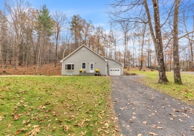 124 Haydenville Rd, Whately, Massachusetts 01093, 3 Bedrooms Bedrooms, 5 Rooms Rooms,1 BathroomBathrooms,Residential,For Sale,Haydenville Rd,73180530