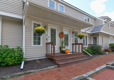 89 E Hartford Ave, Uxbridge, Massachusetts 01569, 3 Bedrooms Bedrooms, 8 Rooms Rooms,1.5 BathroomsBathrooms,Residential,For Sale,Strathmore Shire,E Hartford Ave,73160461