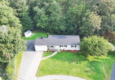 135 Juniper, Norwood, Massachusetts 02062, 3 Bedrooms Bedrooms, 6 Rooms Rooms,1.5 BathroomsBathrooms,Residential,For Sale,Juniper,73164447