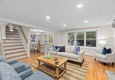 308 Moraine Street, Marshfield, Massachusetts 02050, 4 Bedrooms Bedrooms, 7 Rooms Rooms,2.5 BathroomsBathrooms,Residential,For Sale,Moraine Street,73174860