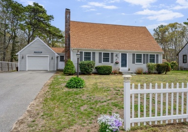 40 Hillcrest Dr, Harwich, Massachusetts 02645, 4 Bedrooms Bedrooms, 7 Rooms Rooms,2 BathroomsBathrooms,Residential,For Sale,Hillcrest Dr,73112441