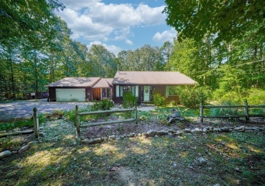 171 Moulton Hill Rd, Monson, Massachusetts 01057, 2 Bedrooms Bedrooms, 5 Rooms Rooms,1 BathroomBathrooms,Residential,For Sale,Moulton Hill Rd,73167446