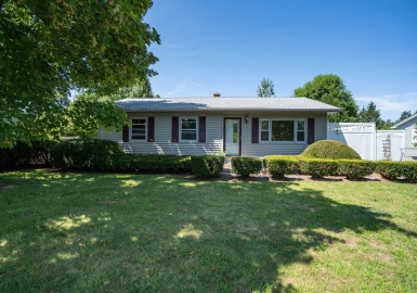 30 Penncastle St, Springfield, Massachusetts 01129, 3 Bedrooms Bedrooms, 5 Rooms Rooms,1 BathroomBathrooms,Residential,For Sale,Penncastle St,73151890