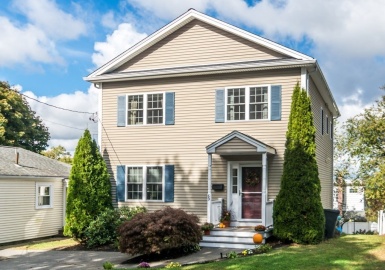 69 Marivista Avenue, Waltham, Massachusetts 02451, 3 Bedrooms Bedrooms, 7 Rooms Rooms,2.5 BathroomsBathrooms,Residential,For Sale,Marivista Avenue,73171589