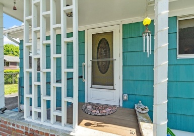58 Carroll Pkwy, Lowell, Massachusetts 01851, 3 Bedrooms Bedrooms, 6 Rooms Rooms,2 BathroomsBathrooms,Residential,For Sale,Carroll Pkwy,73239092