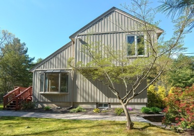 108 Mill St, Franklin, Massachusetts 02038, 2 Bedrooms Bedrooms, 6 Rooms Rooms,1.5 BathroomsBathrooms,Residential,For Sale,Mill St,73175766
