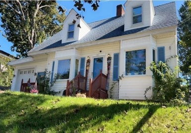 104 Pearl St., Lawrence, Massachusetts 01841, 3 Bedrooms Bedrooms, 5 Rooms Rooms,2 BathroomsBathrooms,Residential,For Sale,Pearl St.,73167826