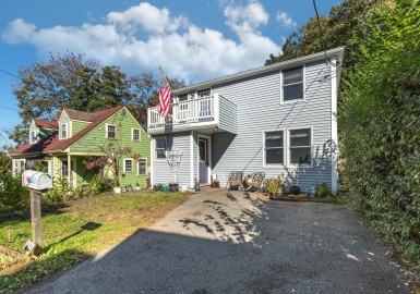 191-R East Main Street, Gloucester, Massachusetts 01930, 2 Bedrooms Bedrooms, 4 Rooms Rooms,2 BathroomsBathrooms,Residential,For Sale,East Main Street,73173476