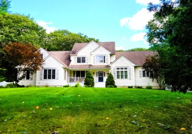 18 Fulling Mill Dr, Charlton, Massachusetts 01507, 4 Bedrooms Bedrooms, 10 Rooms Rooms,2.5 BathroomsBathrooms,Residential,For Sale,Fulling Mill Dr,73164676