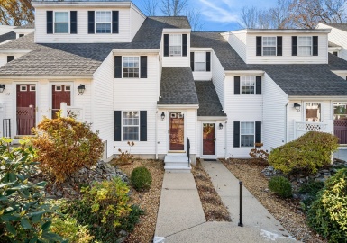169 Berrington Rd, Leominster, Massachusetts 01453, 1 Bedroom Bedrooms, 4 Rooms Rooms,1 BathroomBathrooms,Residential,For Sale,Liberty Commons,Berrington Rd,73178914