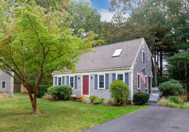 20 Orchard Ave., Kingston, Massachusetts 02364, 3 Bedrooms Bedrooms, 8 Rooms Rooms,2 BathroomsBathrooms,Residential,For Sale,Orchard Ave.,73173233