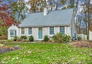 301 Lovell Road, Holden, Massachusetts 01520, 4 Bedrooms Bedrooms, 8 Rooms Rooms,2 BathroomsBathrooms,Residential,For Sale,Lovell Road,73178305