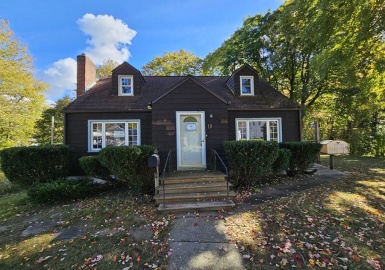 18 Garden St, South Hadley, Massachusetts 01075, 3 Bedrooms Bedrooms, 5 Rooms Rooms,2 BathroomsBathrooms,Residential,For Sale,Garden St,73175039