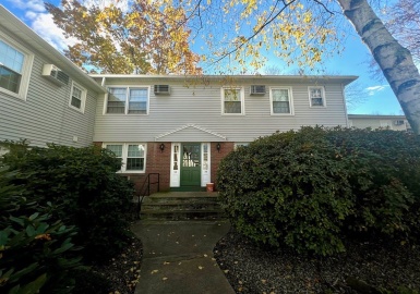 80 Brush Hill Ave, West Springfield, Massachusetts 01089, 1 Bedroom Bedrooms, 3 Rooms Rooms,1 BathroomBathrooms,Residential,For Sale,Brush Hill,Brush Hill Ave,73180167