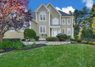 15 Windsor Cir, Franklin, Massachusetts 02038, 6 Bedrooms Bedrooms, 11 Rooms Rooms,3.5 BathroomsBathrooms,Residential,For Sale,Windsor Cir,73166442