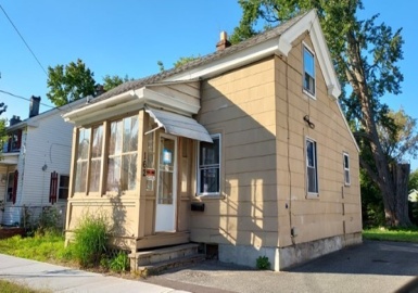 162 Madison Ave, Pittsfield, Massachusetts 01201, 3 Bedrooms Bedrooms, 5 Rooms Rooms,1 BathroomBathrooms,Residential,For Sale,Madison Ave,73163512