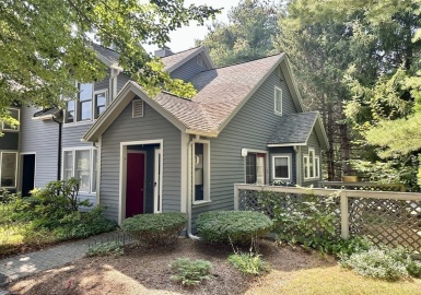 5 Amity Place, Amherst, Massachusetts 01002, 3 Bedrooms Bedrooms, 6 Rooms Rooms,2 BathroomsBathrooms,Residential,For Sale,Amity Place,Amity Place,73158095