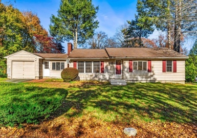 6 Arthur Road, Andover, Massachusetts 01810, 3 Bedrooms Bedrooms, 6 Rooms Rooms,1 BathroomBathrooms,Residential,For Sale,Arthur Road,73180604