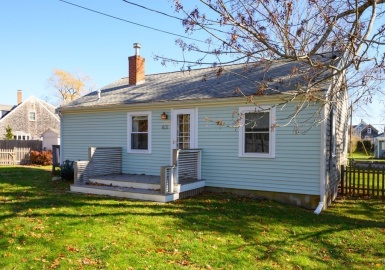 63 Careswell St, Marshfield, Massachusetts 02050, 2 Bedrooms Bedrooms, 5 Rooms Rooms,1 BathroomBathrooms,Residential,For Sale,Careswell St,73183605