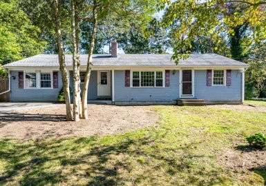 1090 Santuit-Newtown Rd, Barnstable, Massachusetts 02635, 3 Bedrooms Bedrooms, 6 Rooms Rooms,1.5 BathroomsBathrooms,Residential,For Sale,Santuit-Newtown Rd,73171425