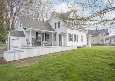 602 Bay Street, Taunton, Massachusetts 02780, 4 Bedrooms Bedrooms, 10 Rooms Rooms,2 BathroomsBathrooms,Residential,For Sale,Bay Street,73188448