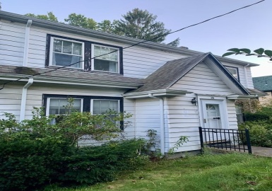 458 Pleasant St., Belmont, Massachusetts 02478, 4 Bedrooms Bedrooms, 8 Rooms Rooms,1.5 BathroomsBathrooms,Residential,For Sale,Pleasant St.,73175338
