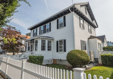 184 Woodside Ave, Winthrop, Massachusetts 02152, 4 Bedrooms Bedrooms, 6 Rooms Rooms,2 BathroomsBathrooms,Residential,For Sale,Woodside Ave,73156811
