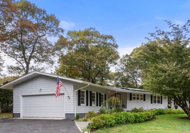 27 Black Oak Drive, Attleboro, Massachusetts 02703, 3 Bedrooms Bedrooms, 6 Rooms Rooms,1 BathroomBathrooms,Residential,For Sale,Black Oak Drive,73175976