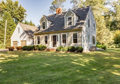 1 Mossie Way, Bridgewater, Massachusetts 02324, 3 Bedrooms Bedrooms, 10 Rooms Rooms,3.5 BathroomsBathrooms,Residential,For Sale,Mossie Way,73163343