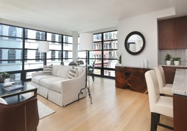 580 Washington St, Boston, Massachusetts 02111, 3 Bedrooms Bedrooms, 5 Rooms Rooms,3 BathroomsBathrooms,Residential,For Sale,Millennium Place,Washington St,73136572